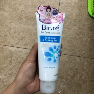 Biore - Sữa rửa mặt sáng mịn & dưỡng ẩm 100g - 50g
