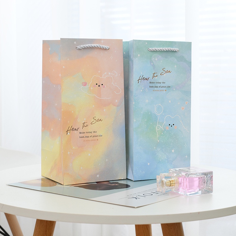 Túi giấy đựng quà tặng 12x10x24,5cm bầu trời đầy sao quai lụa