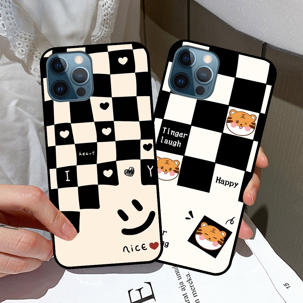 Ốp I.p.h.o.n.e 12 12 Pro 12 Pro Max 12 Mini in hình sọc caro, họa tiết đen trắng dễ thương