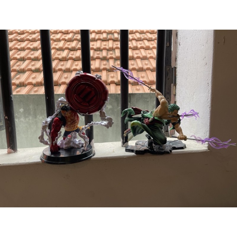 Mô hình Zoro tam kiếm 3000 POP Thế giới - OnePiece