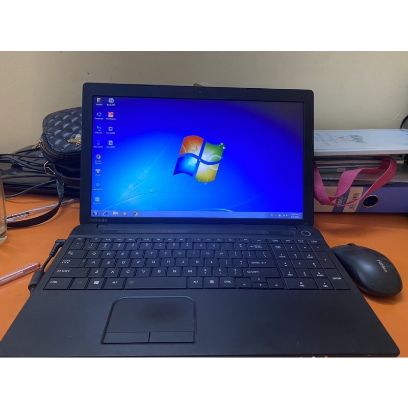 laptop cũ toshiba màn 15.6 ram 4Gb hdd 500Gb | BigBuy360 - bigbuy360.vn