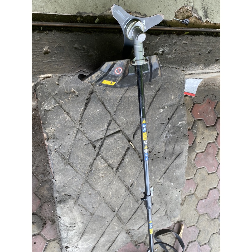 MÁY CẮT CỎ RYOBI 52CC ĐỘNG CƠ 2 THÌ, LƯỠI SẮT RBC52FSBHO