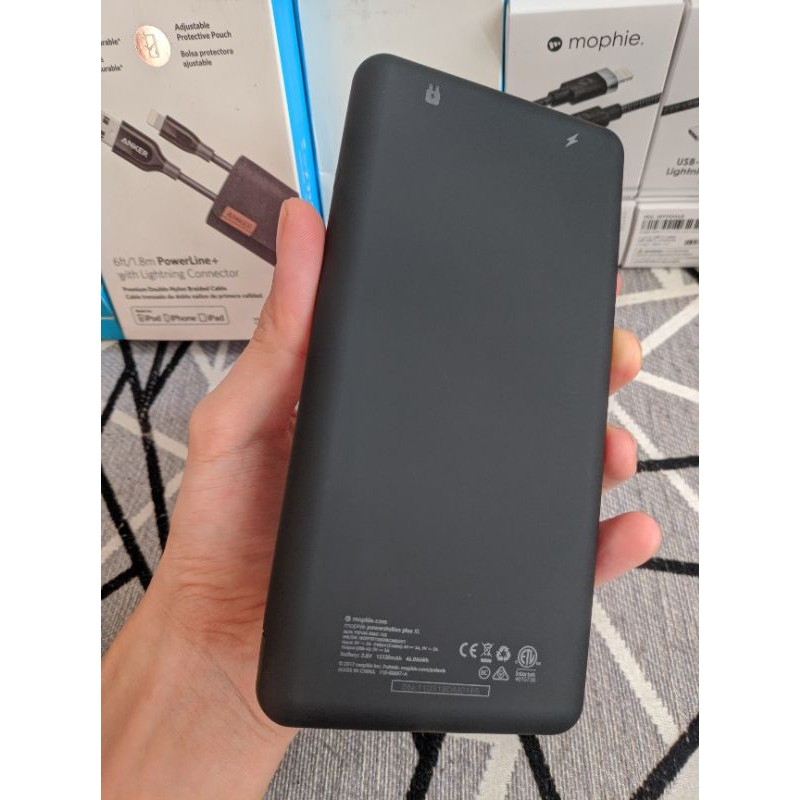 Sạc dự phòng Mophie tích hợp cáp USB-C 12000mah Powerstation Plus XL PD 18w - Hàng nhập khẩu Mỹ new 100% fullbox