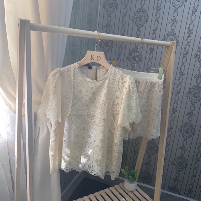 Set ren cộc mềm mại