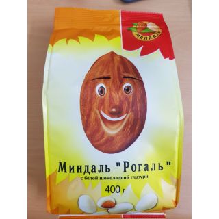 Kẹo chocolate bọc hạnh nhân Nga