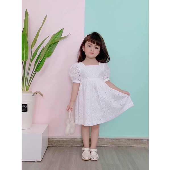 Váy trắng cao cấp cho Bé.