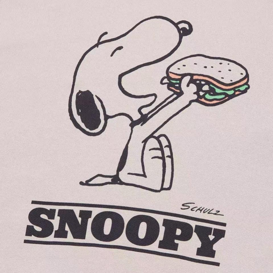 ÁO NỈ MŨ HODDIES CHUI SNOPY MÀU BE