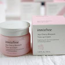 Kem Dưỡng Da Ban Đêm / 𝘍𝘳𝘦𝘦𝘴𝘩𝘪𝘱 / Kem Dưỡng Innisfree Hoa Anh Đào Jeju Cherry Blossom Tone Up Cream 50ML | BigBuy360 - bigbuy360.vn