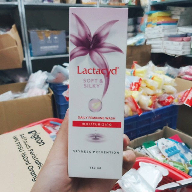 Dung dịch vệ sinh phụ nữ lactacyd