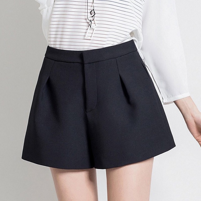 QUẦN SHORT NĂNG ĐỘNG