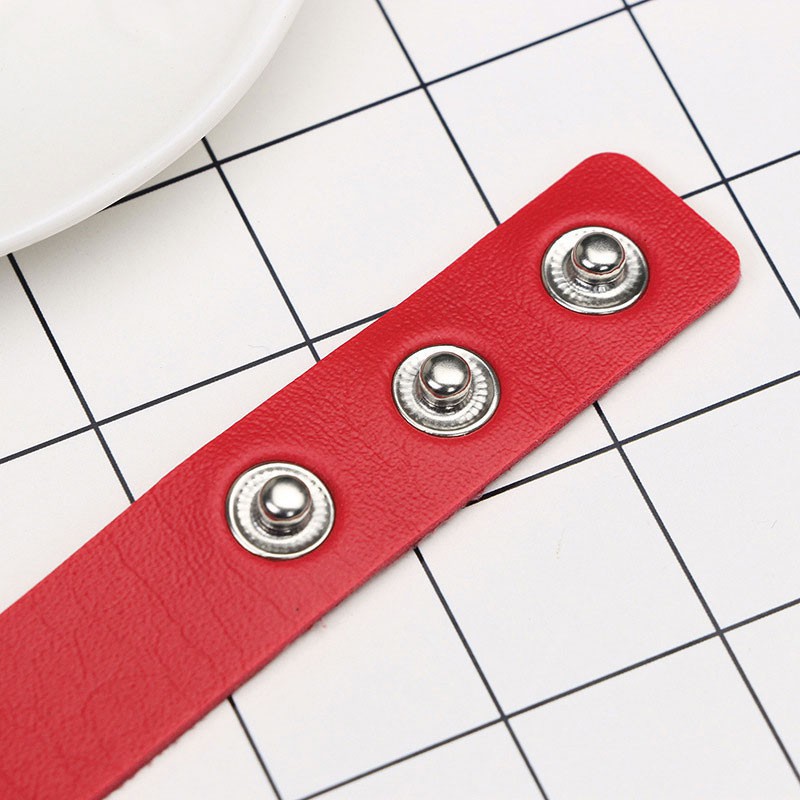 Vòng cổ da PU phối đinh tán mặt hình trái tim cá tính cho nữ