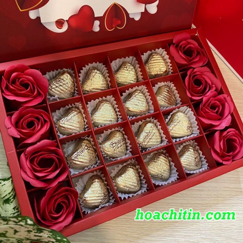 Socola Valentine Trái Tim kèm Túi Sách Siêu Xinh