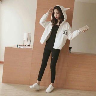 Áo khoác hai sừng 23