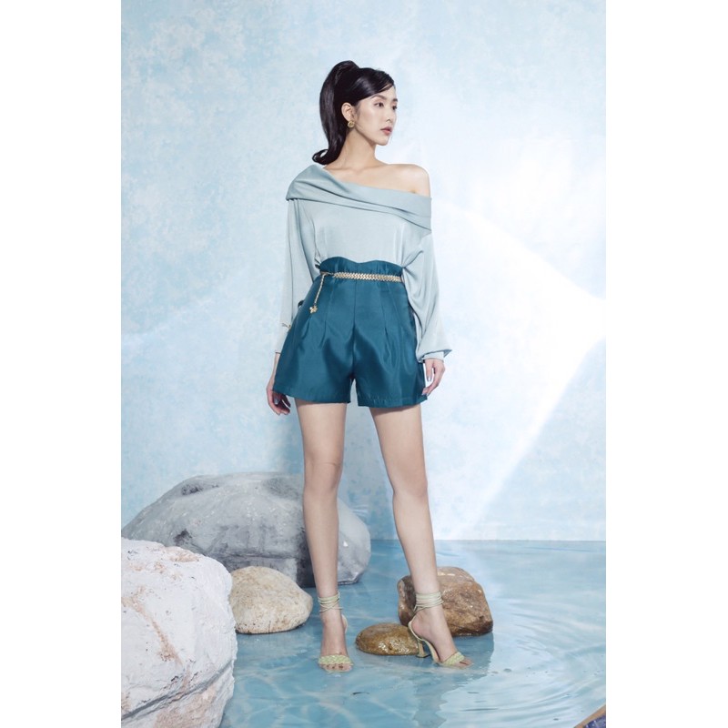 Áo lụa trễ vai - Pearl Blouse | BigBuy360 - bigbuy360.vn