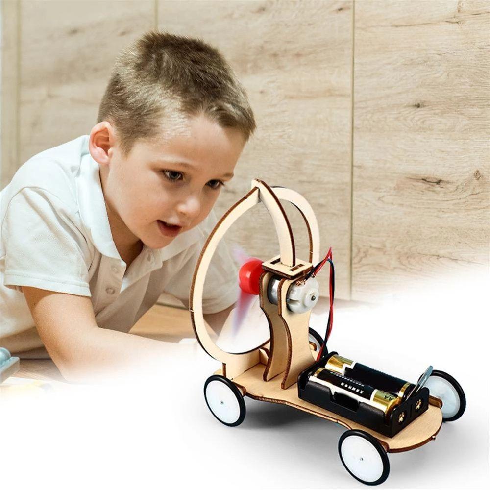 Bộ Đồ Chơi Xe Điện Bằng Gỗ Sáng Tạo Thí Nghiệm Vật Lý Cho Bé