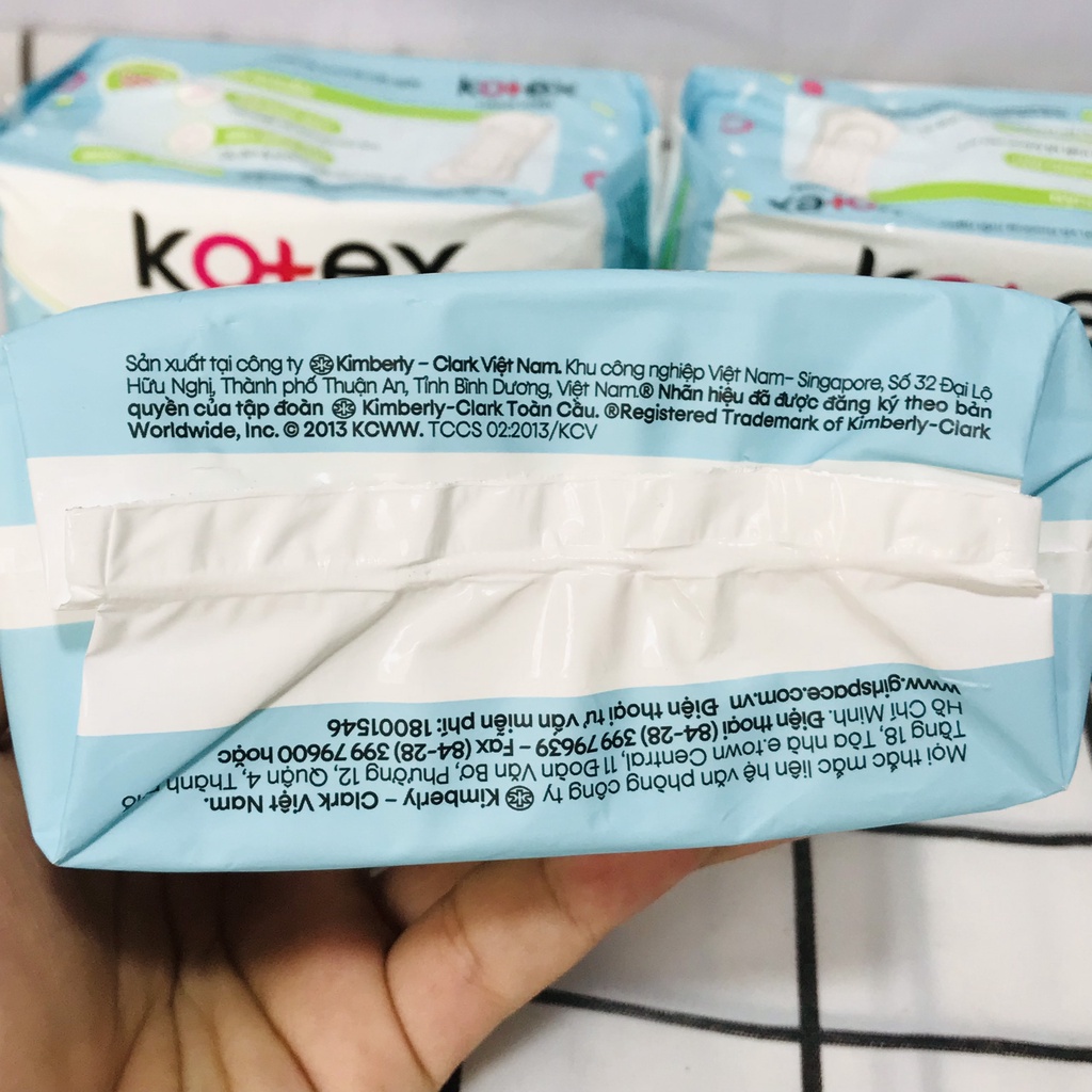 Băng vệ sinh Kotex siêu mỏng hàng ngày 20 miếng -8080