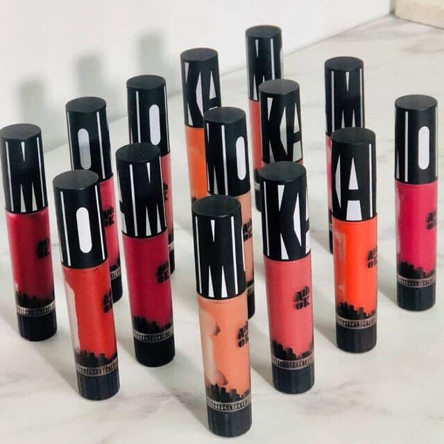 Son kem lì chuẩn màu Amok Unique City Technical Lipstick