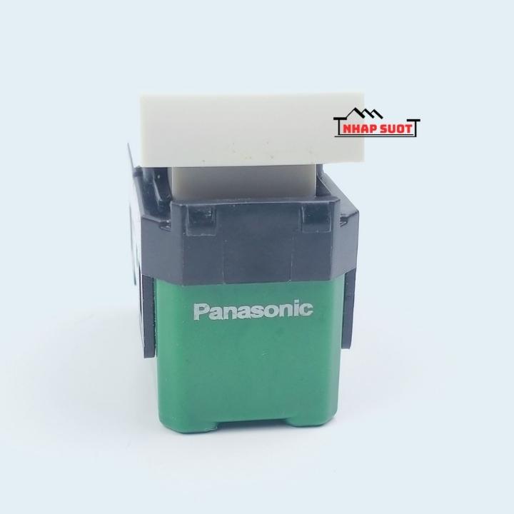 Hạt Công Tắc Trung Gian PANASONIC Bốn Chân Đa Chiều 16A Màu Trắng Tuyết WEG 5004KSW