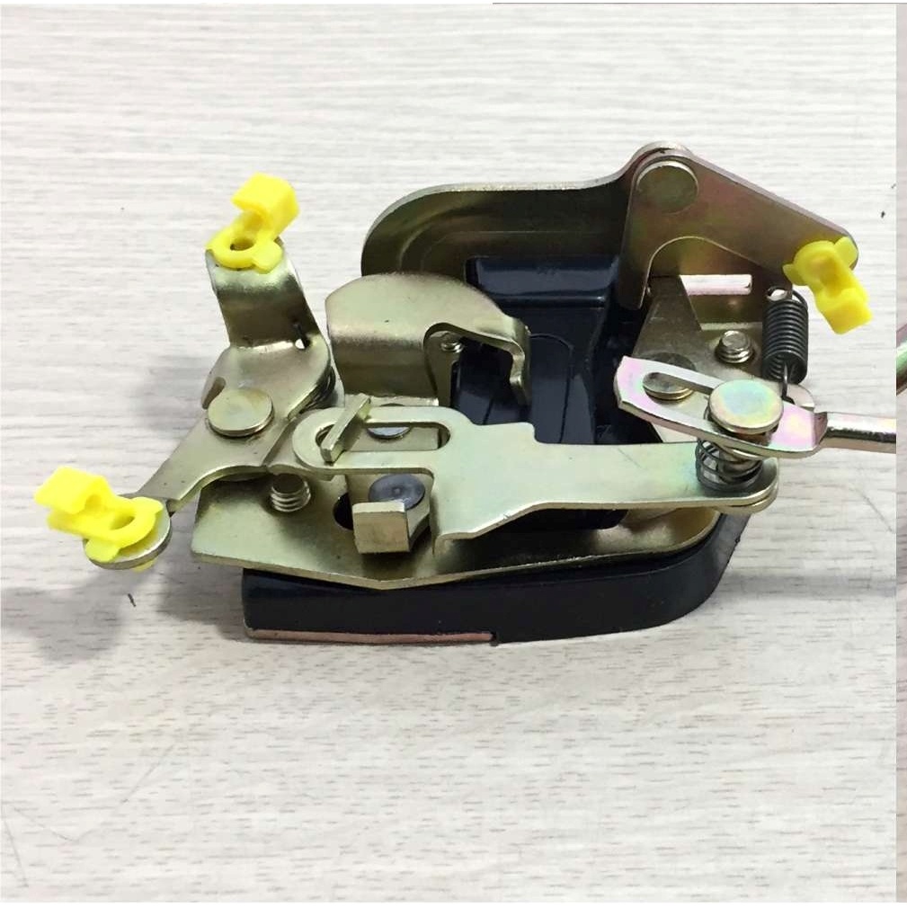 Ổ khóa ngậm cửa/ ruột khóa cửa - Xe Trường hải 4.5 - 6 tấn, mã sản phẩm BJ1041. Trái phải khác nhau