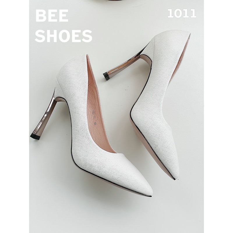 BEESHOES-GIÀY CAO GÓT MŨI NHỌN 5 PHÂN KHOÉT HÔNG SANG CHẢNH-GIÀY THỜI TRANG NỮ 9CM SIÊU ÊM MÀU KEM 201011