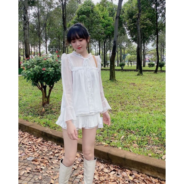 Áo sơ mi voan xếp ly bèo thắt nơ cổ kèm áo 2s tay bồng sang chảnh