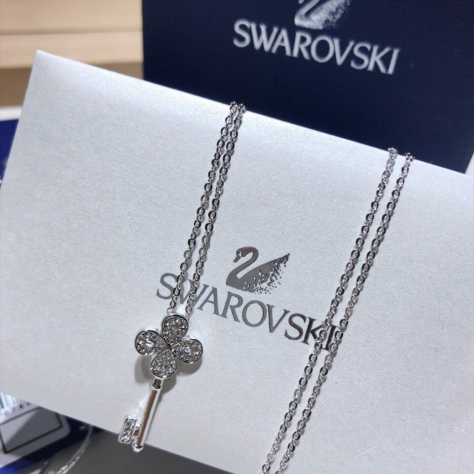 SWAROVSKI vòng cổ Mặt Chìa Khóa Vàng Trắng Quý Phái 5007808