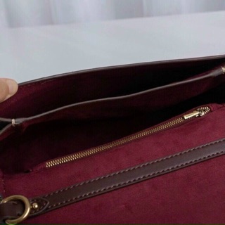 Túi xách Coach Hutton mẫu mới siêu sang