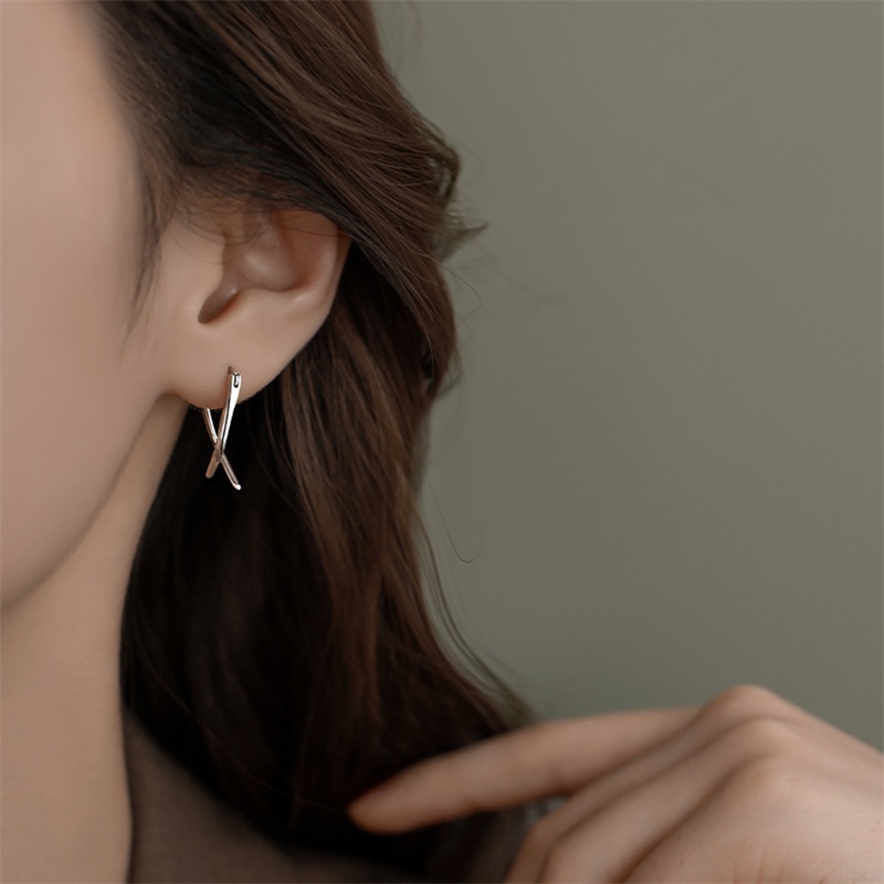 Bông Tai Hình Chữ Thập Xinh Xắn Dành Cho Nữ