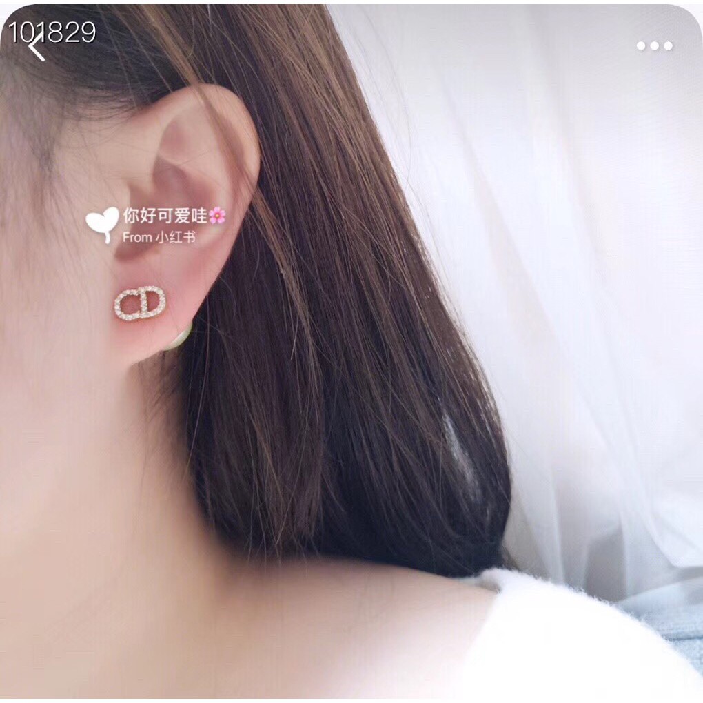 Bông tai ngọc trai nữ đính kim cương và chữ CD mới