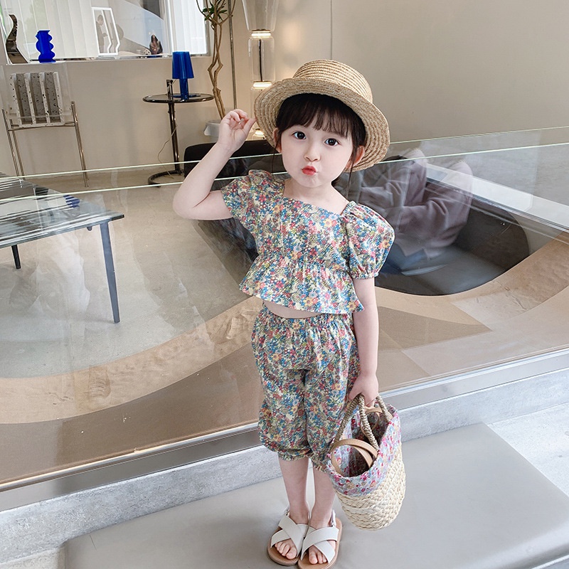 Set Đồ Mùa Hè 2 Món Gồm Áo Tay Ngắn Phồng + Quần Ngắn In Họa Tiết Hoa Thời Trang Hàn Quốc Cho Bé Gái