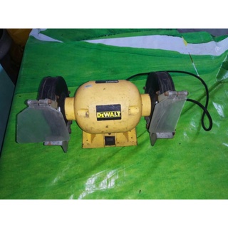 Máy mài bàn 2 đá Dewalt  DW752R