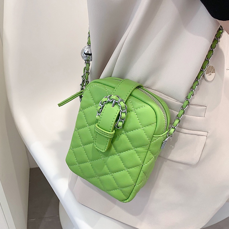 Túi đeo vai IELGY đựng điện thoại màu đen họa tiết hình thoi cho nữ