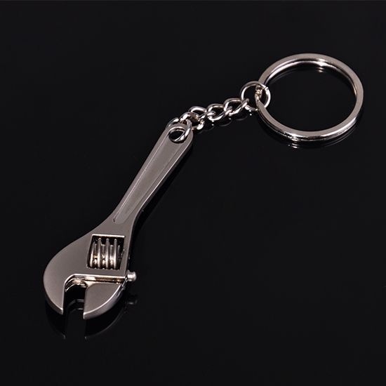 Cờ lê mini bằng kim loại màu bạc có thể điều chỉnh tiện lợi