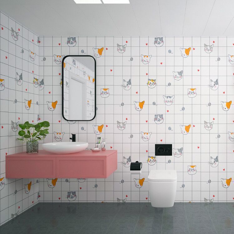 Miếng dán trang trí tường nhà tắm chống dầu tiện dụng