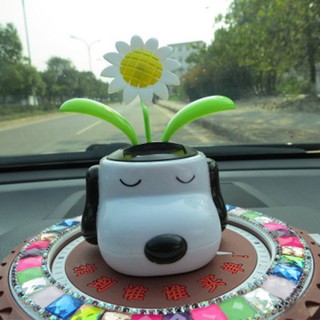 Solar Powered Cartoon Snoopy Flowerpot Flip Flap Leaf Dancing Car Toys