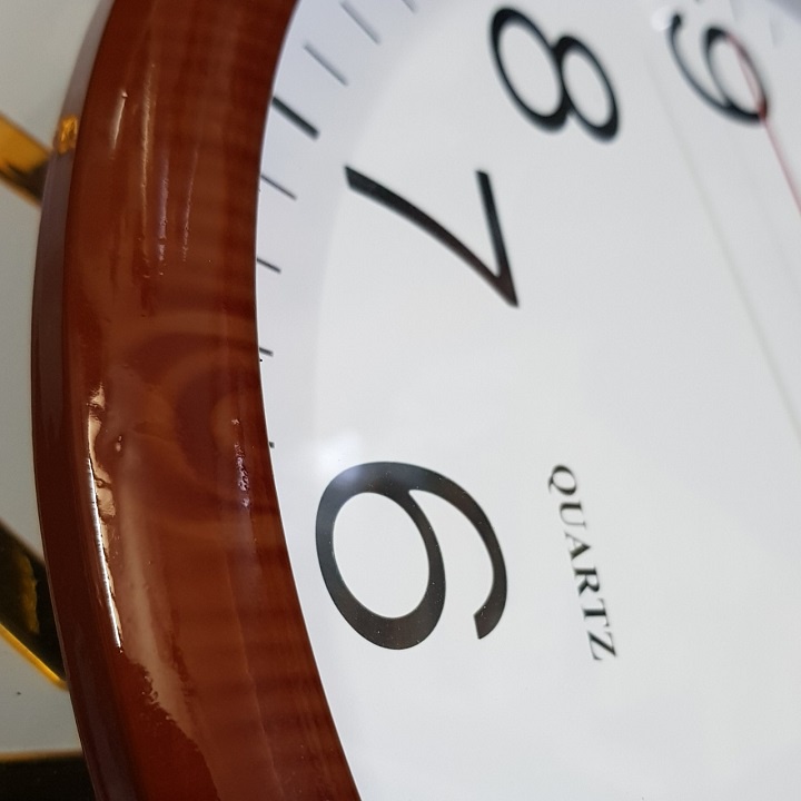 Đồng Hồ Treo Tường Diamond kim trôi 30cm