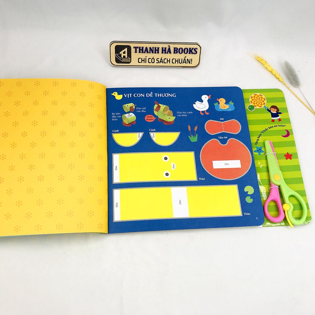 Sách - Đôi Bàn Tay Khéo Léo 3 (5+) Tặng kèm Chiếc kéo an toàn