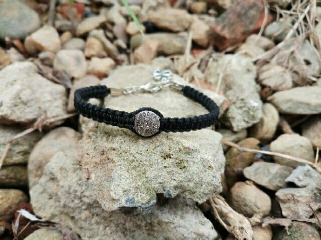 Vòng Tay Handmade ( thông báo size cổ tay )