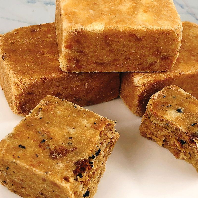 Lương khô mini loại ngon 4 vị, lương khô mini vị lạc vừng sữa dăm bông DOAN | BigBuy360 - bigbuy360.vn