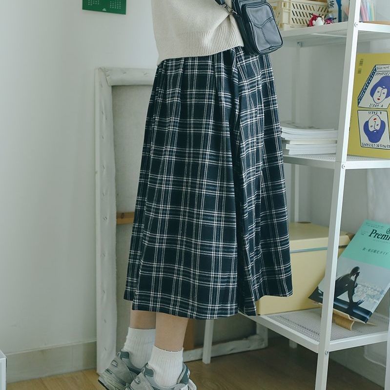 Chân váy dạ dáng chữ A dài rộng rãi họa tiết kẻ sọc phong cách sinh viên dành cho nữ