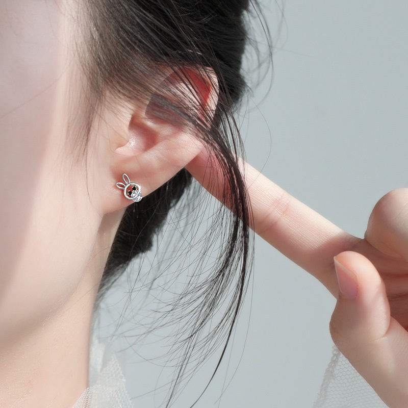 Phiên bản Hàn Quốc của hoa tai thỏ đơn giản dễ thương Hoa tai thời trang sang trọng Hoa tai kim cương tinh tế