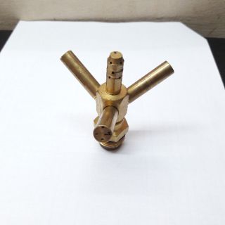 Béc phun 5 tầng xoay bằng thau phi 21