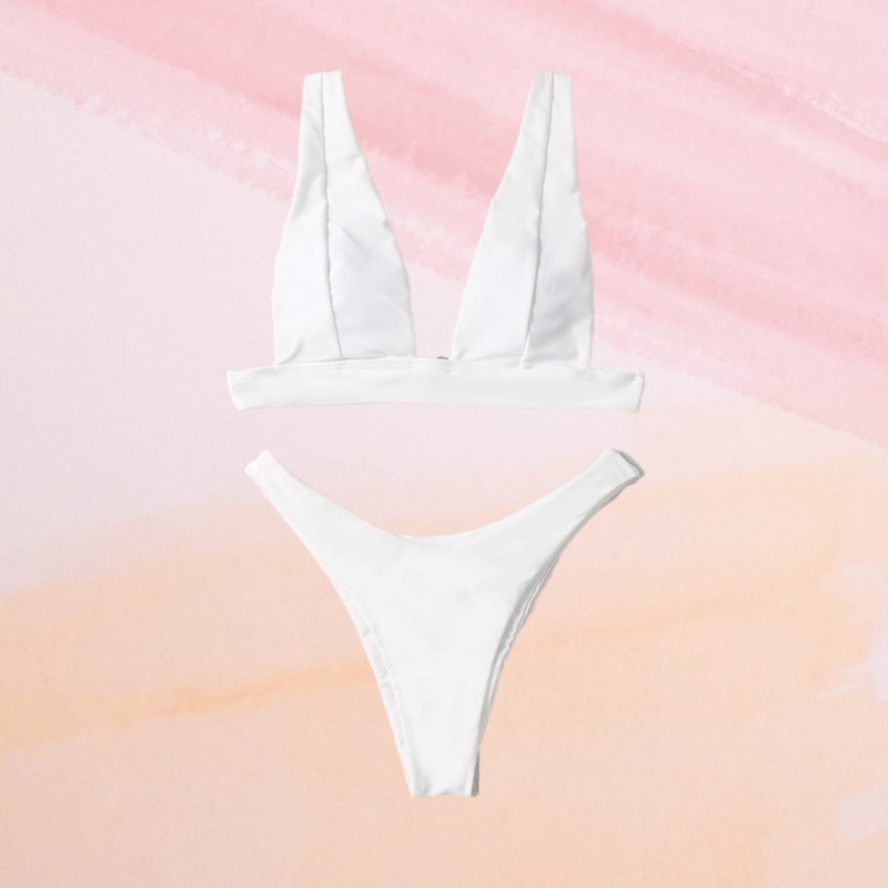 Bikini 2 mảnh xẻ ngực