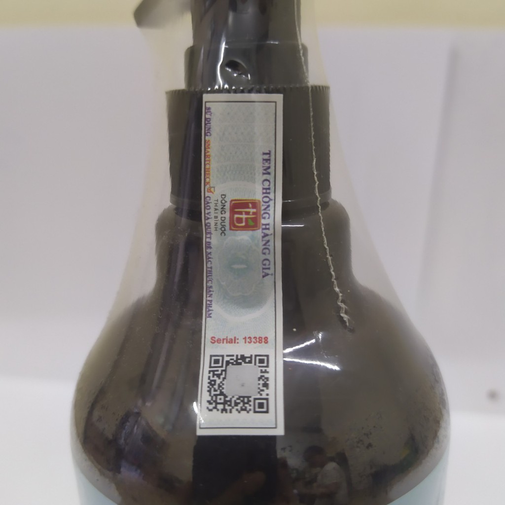 Sữa tắm gội Thảo Dược  Momcare cho trẻ sơ sinh và trẻ em 500ml