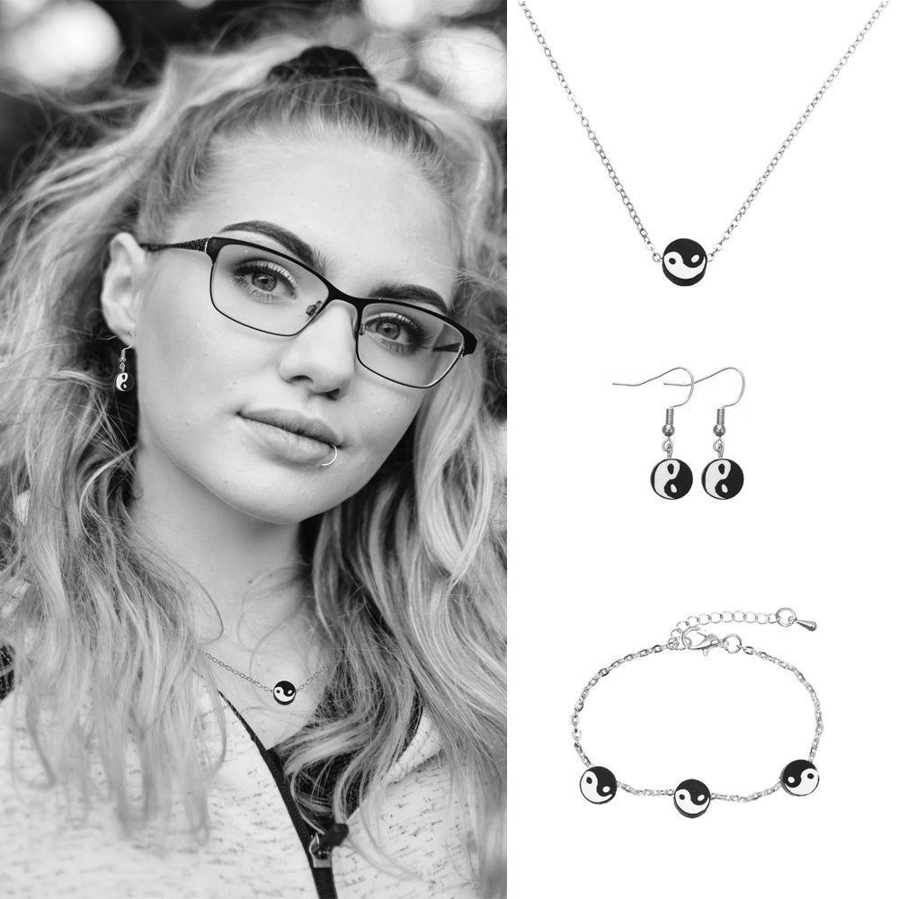 MOCHO Bộ 50 Bông Tai Tròn Mềm Xỏ Hạt Nhiều Màu Sắc Dễ Thương
