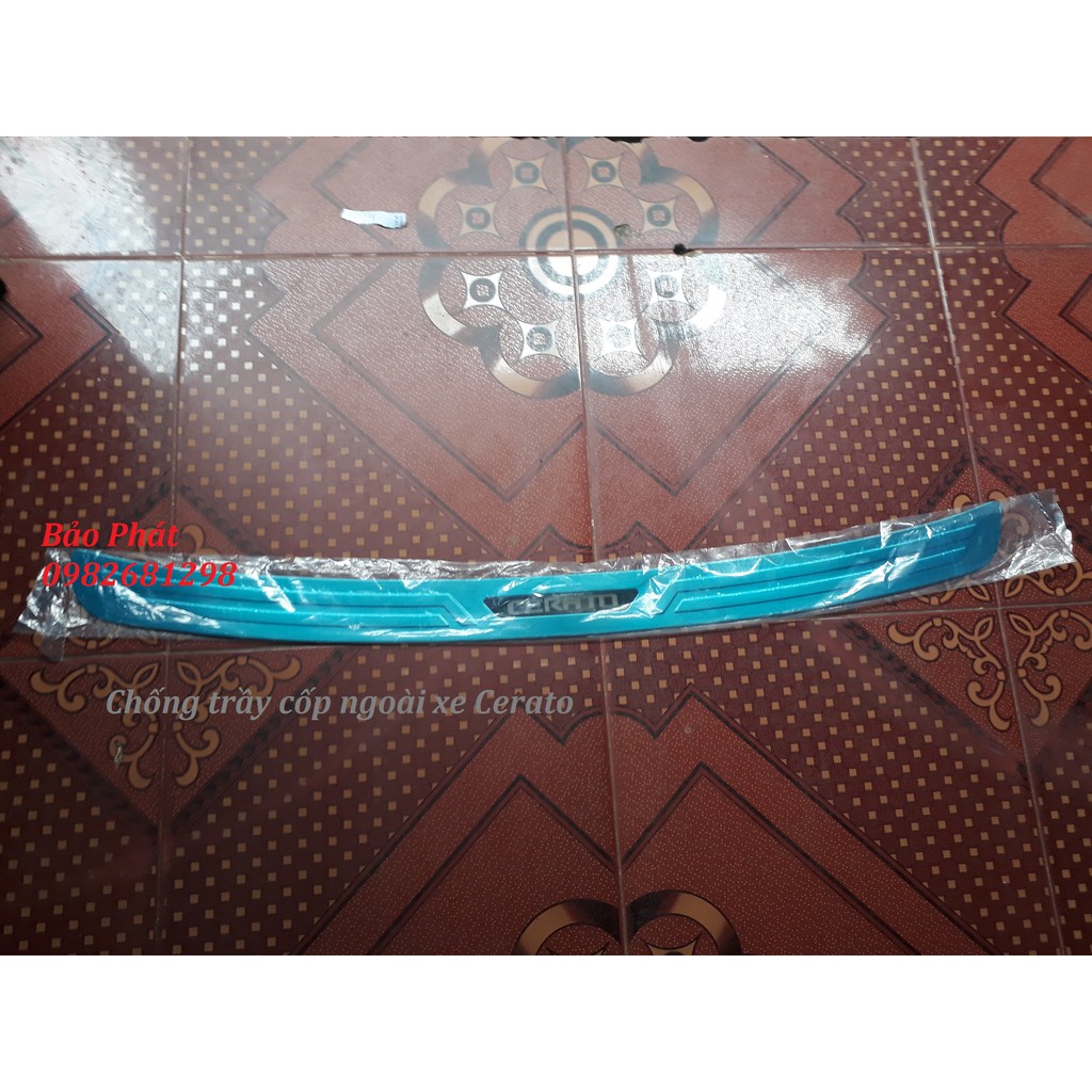 Chống trầy cốp ngoài xe Cerato Inox dùng cho các form xe 2016-2018