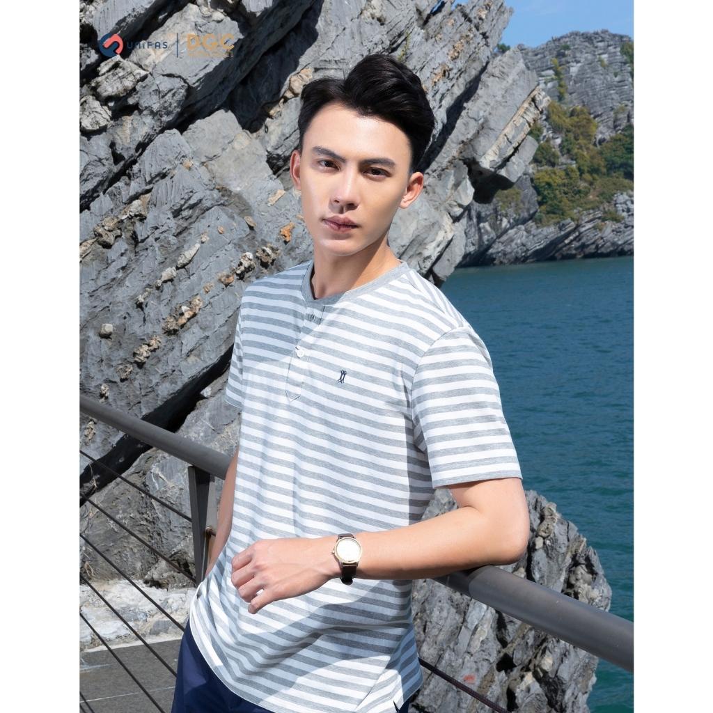 Áo thun nam DGCs thiết kế cổ tàu ngắn tay dáng suông, họa tiết kẻ năng động trẻ trung SATBB03M