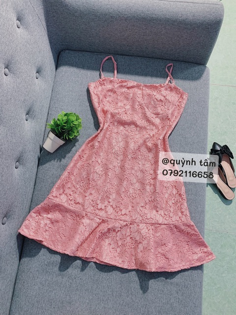 Đầm ren 2 dây xoè