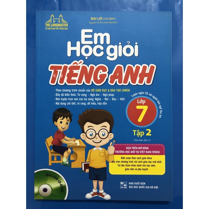 Sách - Em học giỏi tiếng anh lớp 7 ( Combo 2 tập)