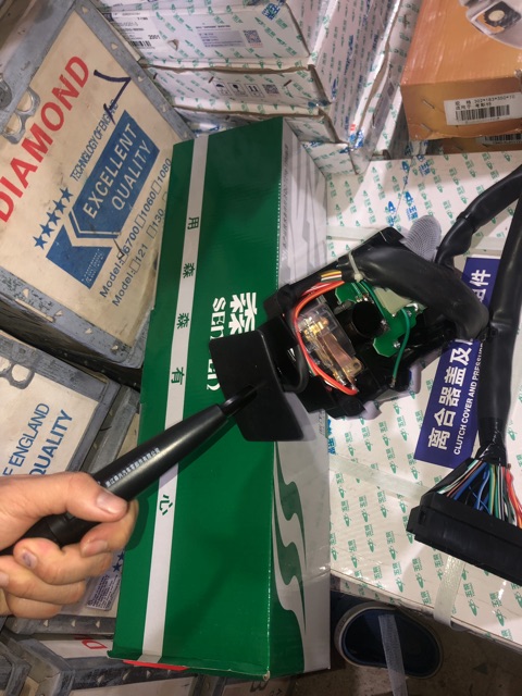 Sản phẩm gia đình làm: công tắc tổng hợp JK3012